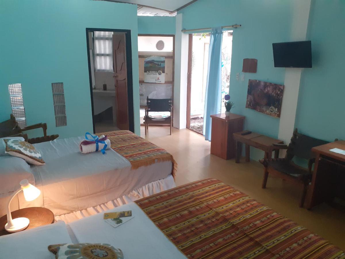 Cozy Hosting Galapagos Apartment Puerto Ayora  Exterior foto