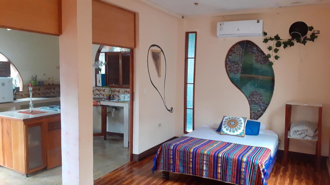 Cozy Hosting Galapagos Apartment Puerto Ayora  Exterior foto