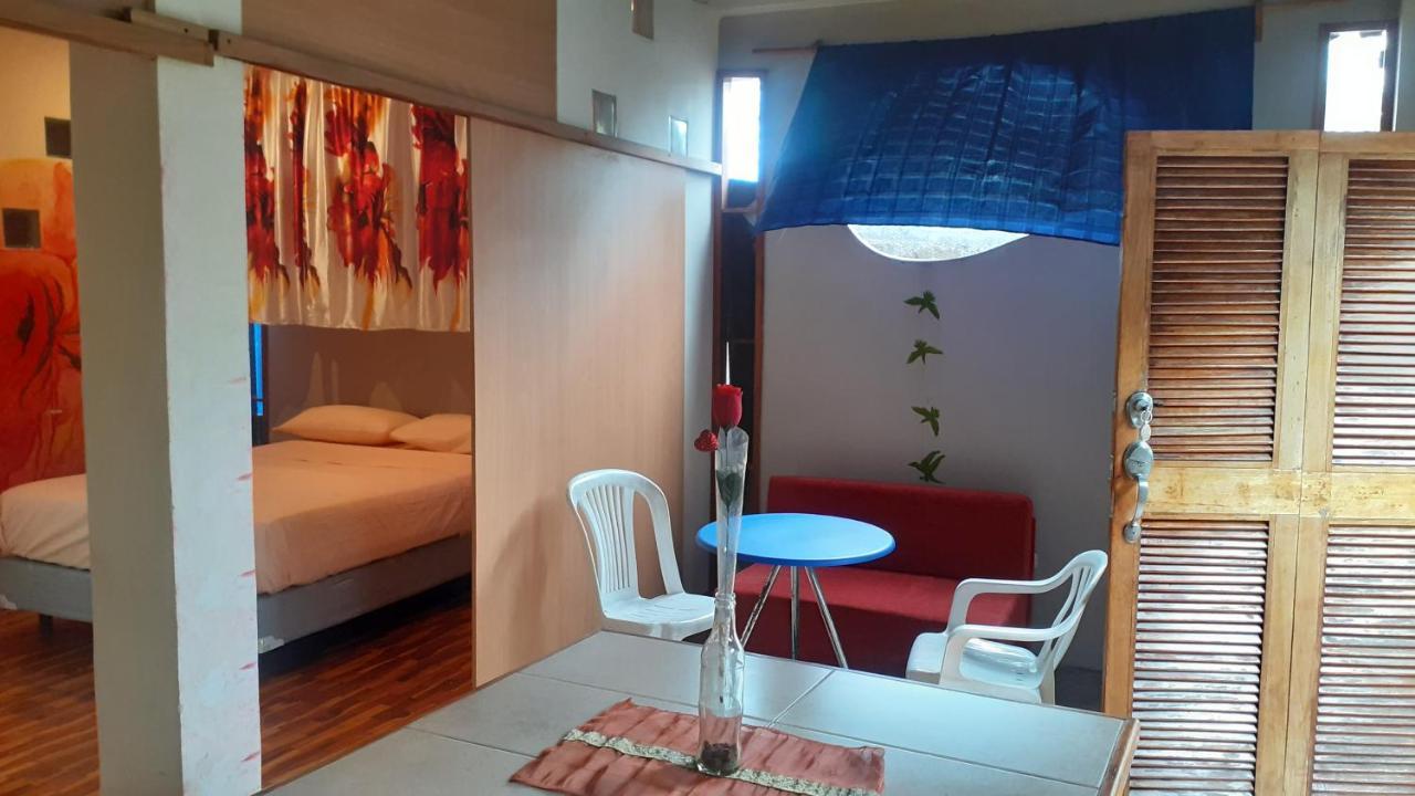 Cozy Hosting Galapagos Apartment Puerto Ayora  Exterior foto